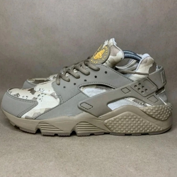 Nike Air Huarache Run Desert Camo AT6156-200 Mens 8 womens 9.5 Ochre Canteen - Picture 5 of 9